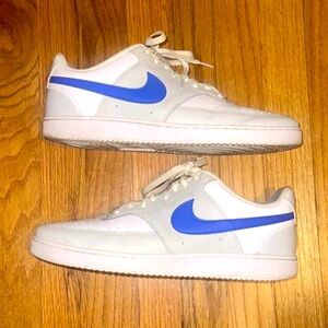 Men’s Nike Basketball Shoes (Size 11)